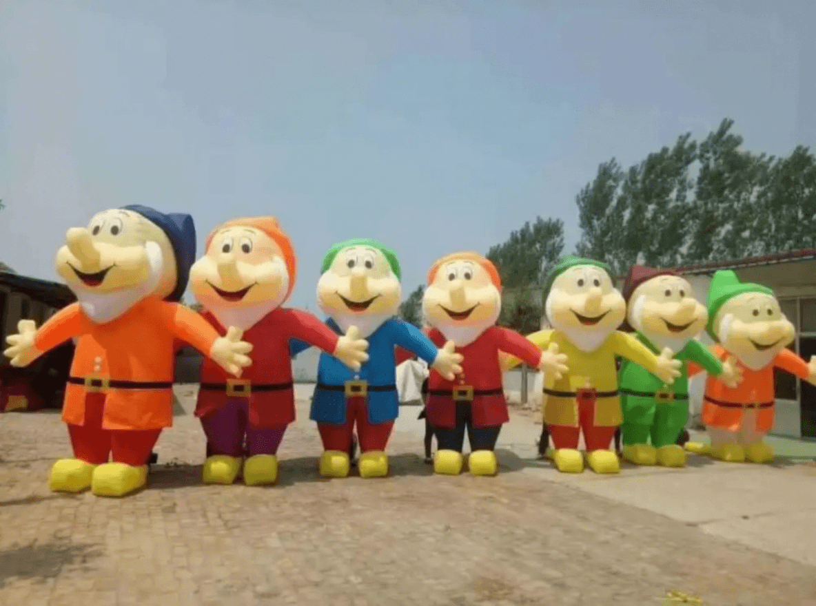Factory Wholesale Outdoor Christmas Inflatable Seven Dwarfs Character Models