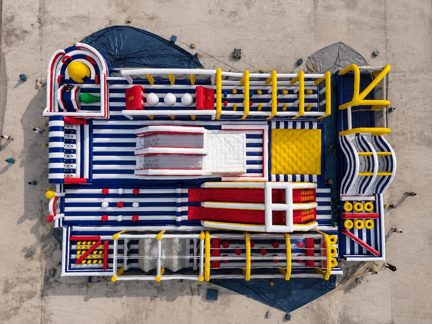 Commercial PVC Inflatable Obstacle Course Top View | InflatCustom